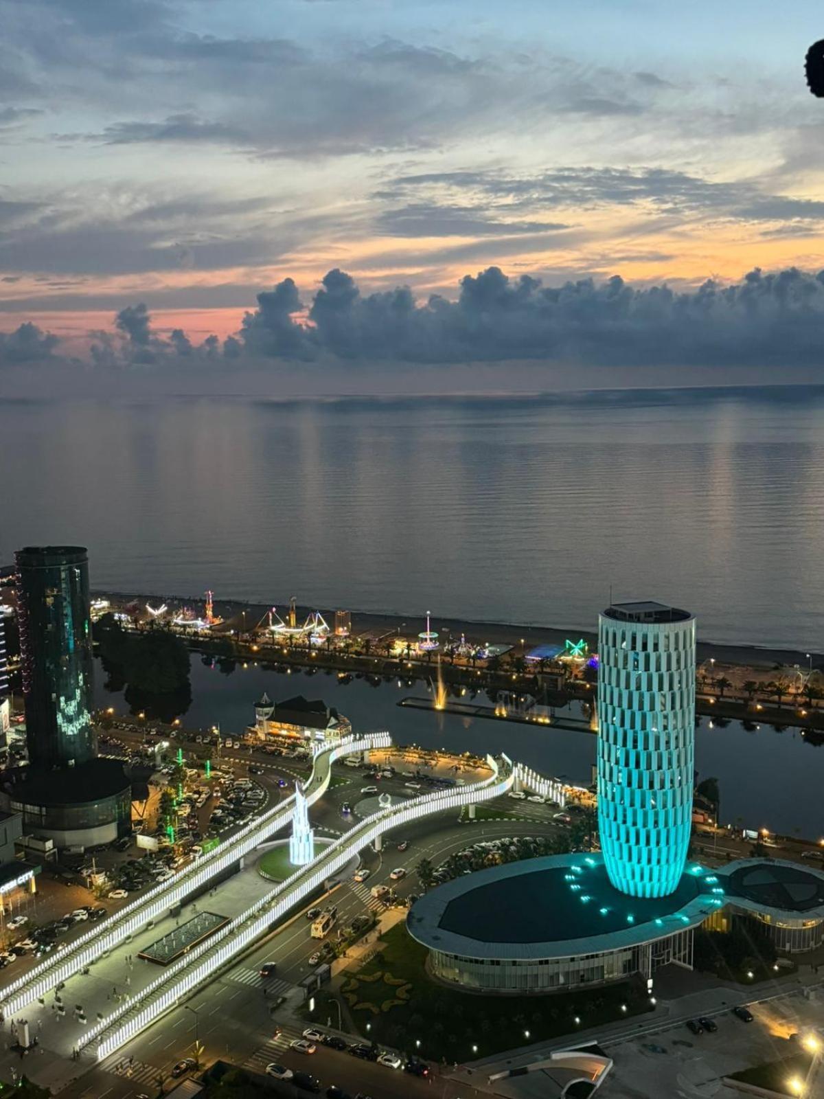 Moonlight Apart-Hotel Batumi Exterior photo