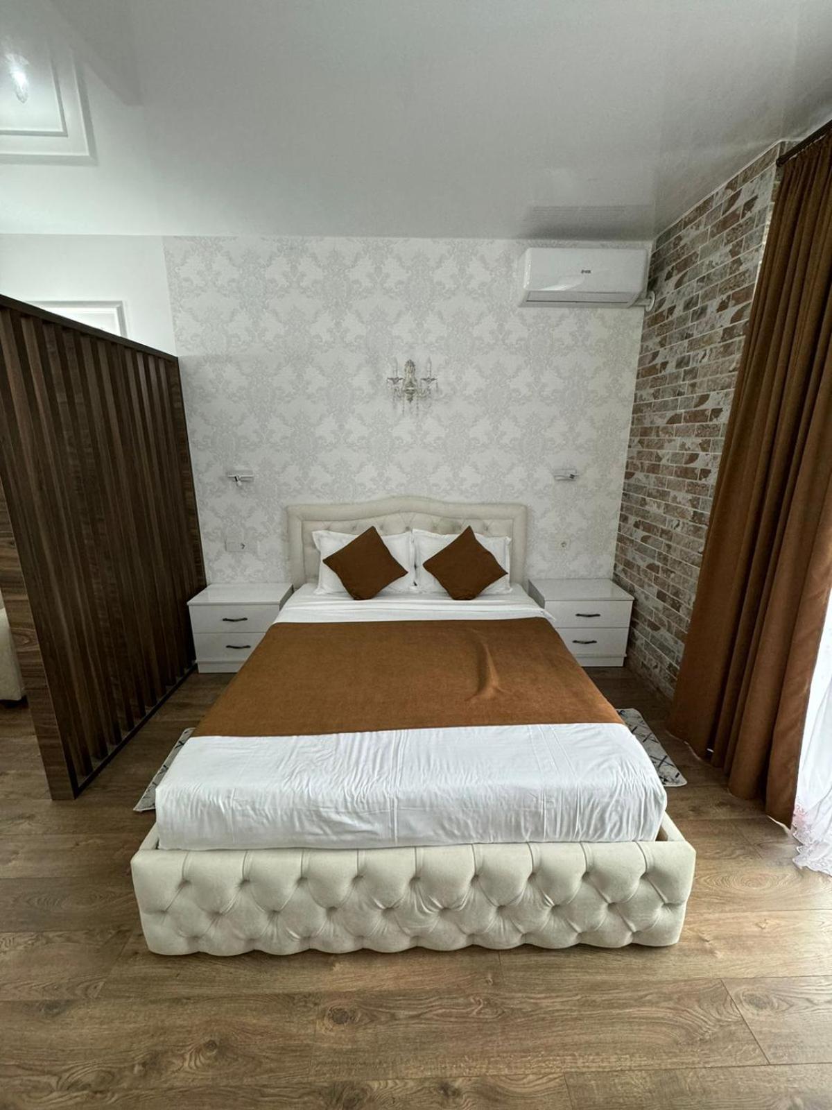 Moonlight Apart-Hotel Batumi Exterior photo